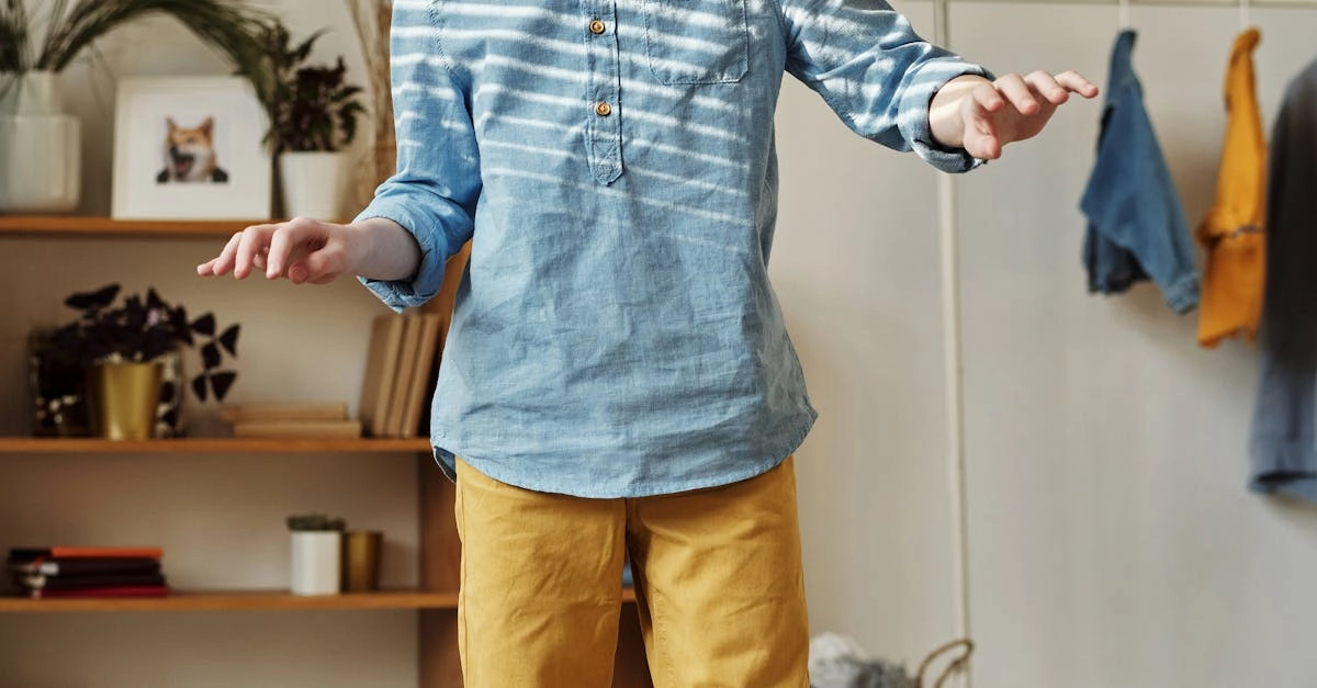 Семья за компьютером играет в онлайн игры Sweet Bonanza